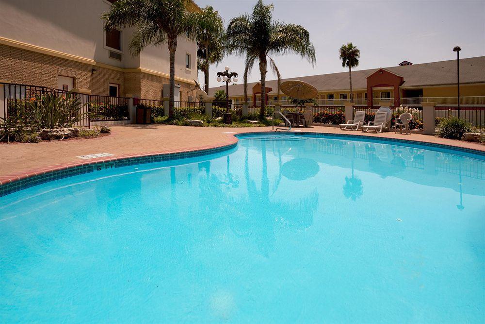 Holiday Inn Express Hotel And Suites Brownsville By Ihg Kültér fotó