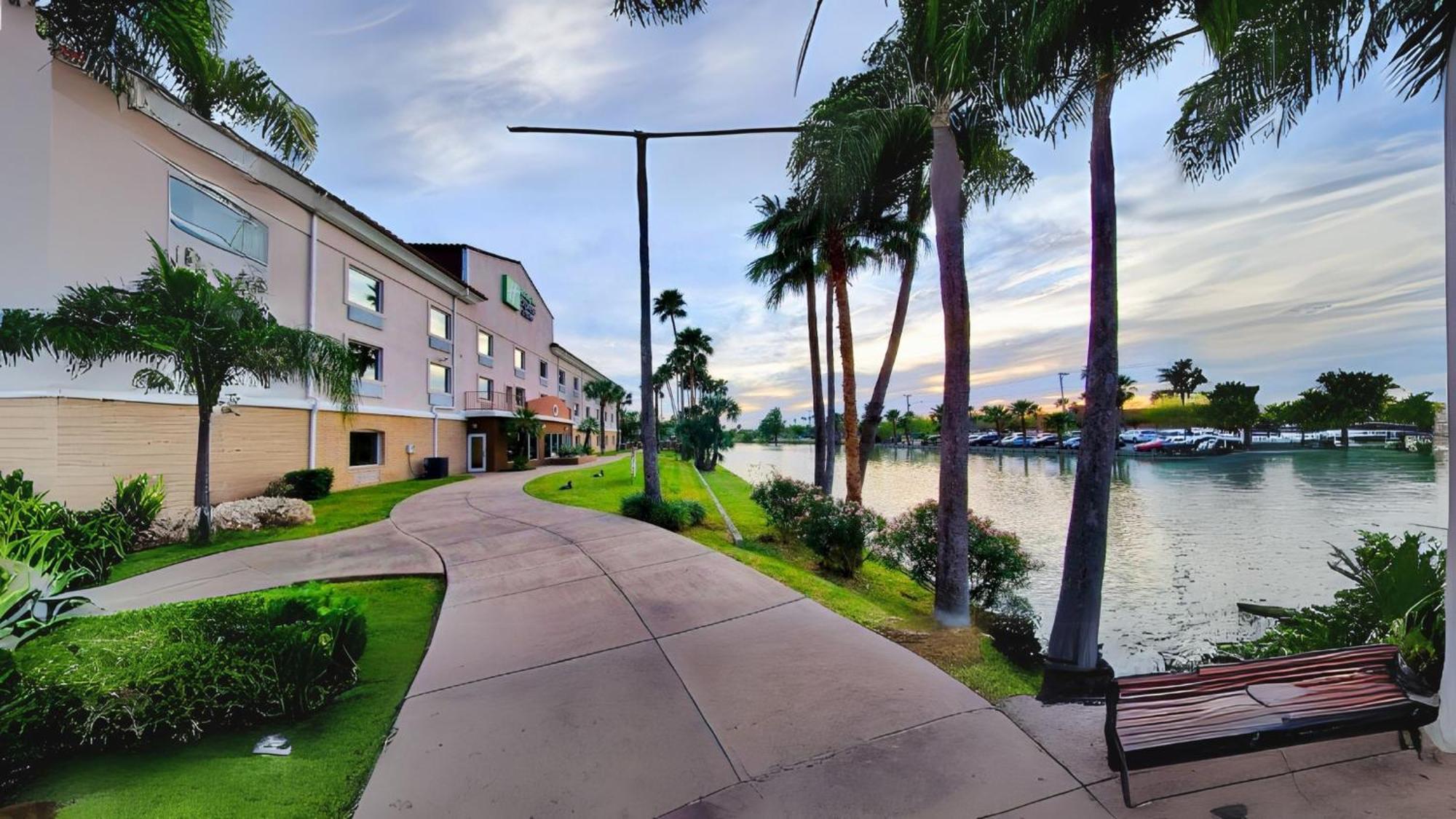 Holiday Inn Express Hotel And Suites Brownsville By Ihg Kültér fotó