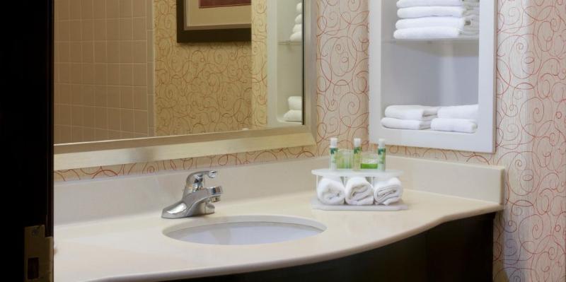 Holiday Inn Express Hotel And Suites Brownsville By Ihg Kültér fotó