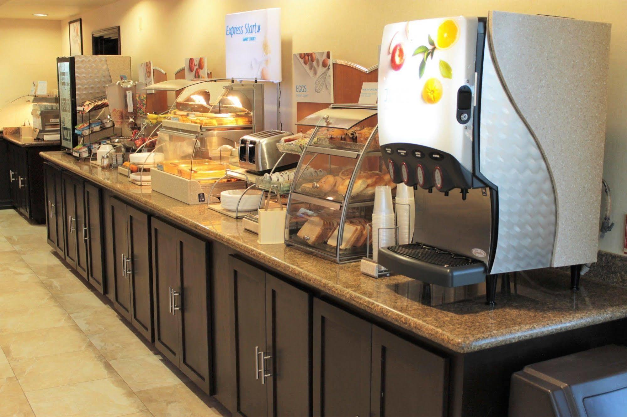 Holiday Inn Express Hotel And Suites Brownsville By Ihg Kültér fotó